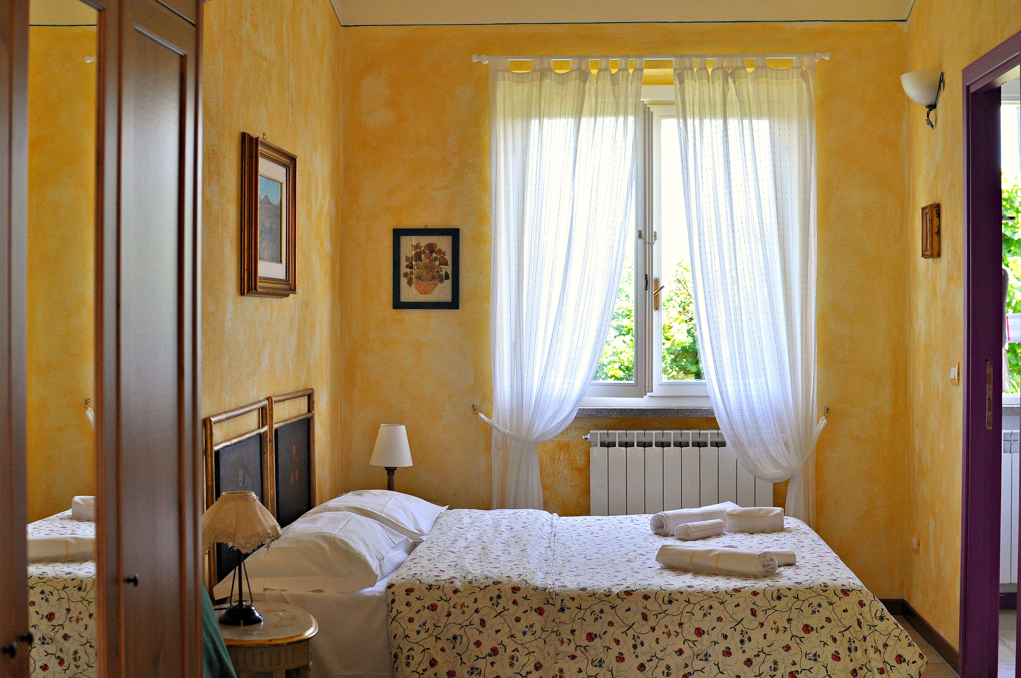 Piccolo ed intimo Bed & Breakfast dal decoro unico. 