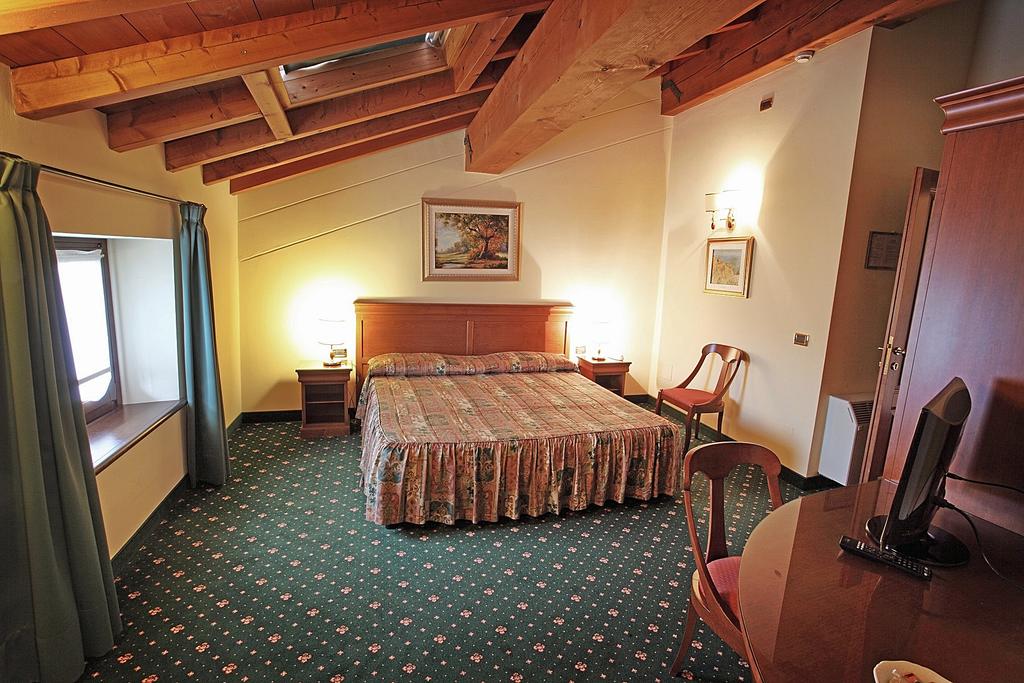 Hotel Faccioli: il piacere dell ospitalità a Borghetto. 