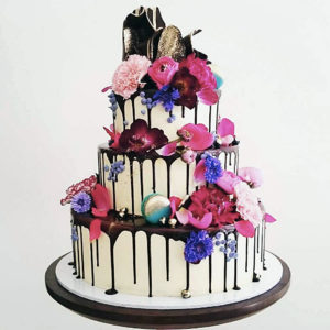Unbirthday-baker-team-drip-wedding-cake